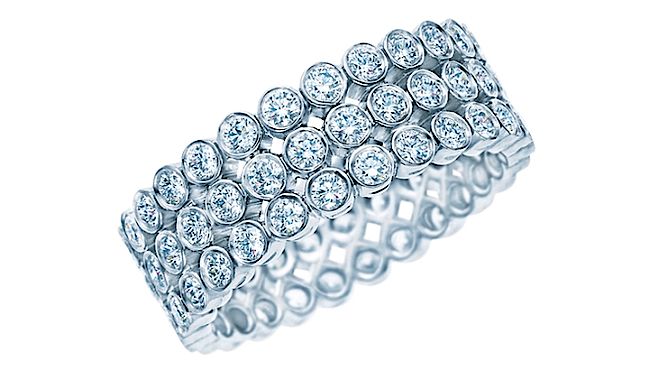 Pierścień Tiffany Jazz. Biżuteria z okazji narodzin dziecka