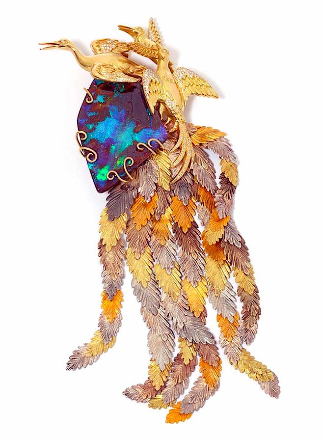 Ptasia broszka z opalem, z 18-, 24- i 12-karatowym złotem i srebrem, nowy projekt Vicente Gracii. Biżuteria w kolorach Morza Śródziemnego